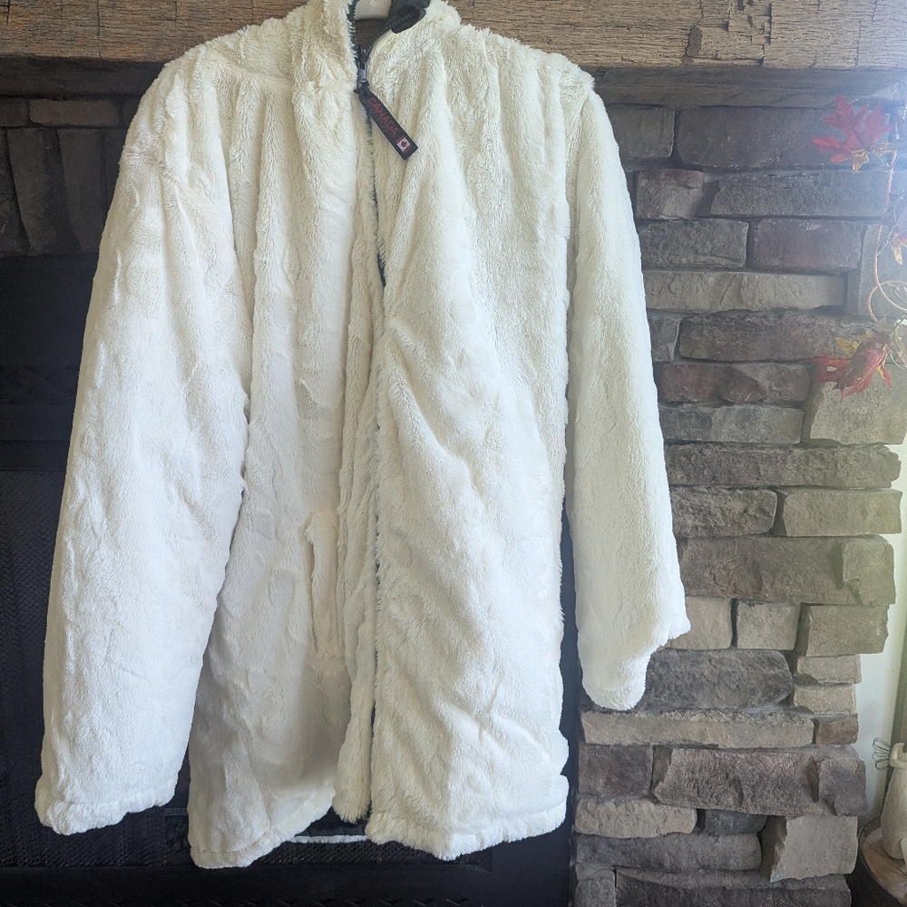 Canada Weather Gear Plus Size Reversible Winter Coat - Picture 7 of 8